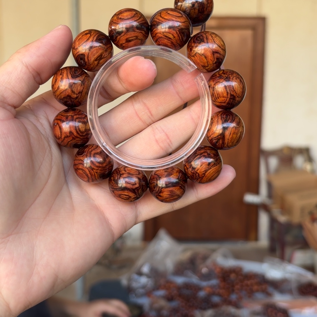 邢***墨黄花梨/降香黄檀2.0