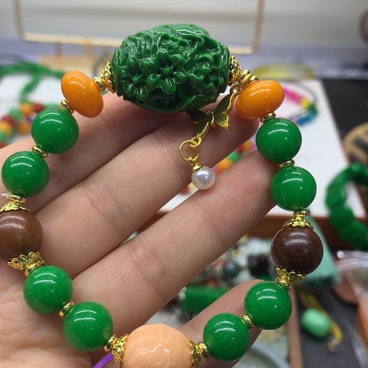 查罗石合金颈饰吊坠