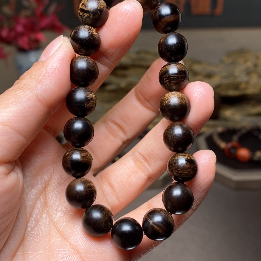沉香手串越南芽庄瘤疤白棋楠 1.0