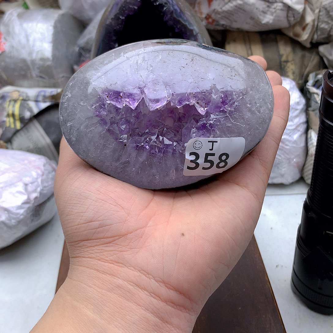 紫晶大型摆件（非配饰）未镶嵌