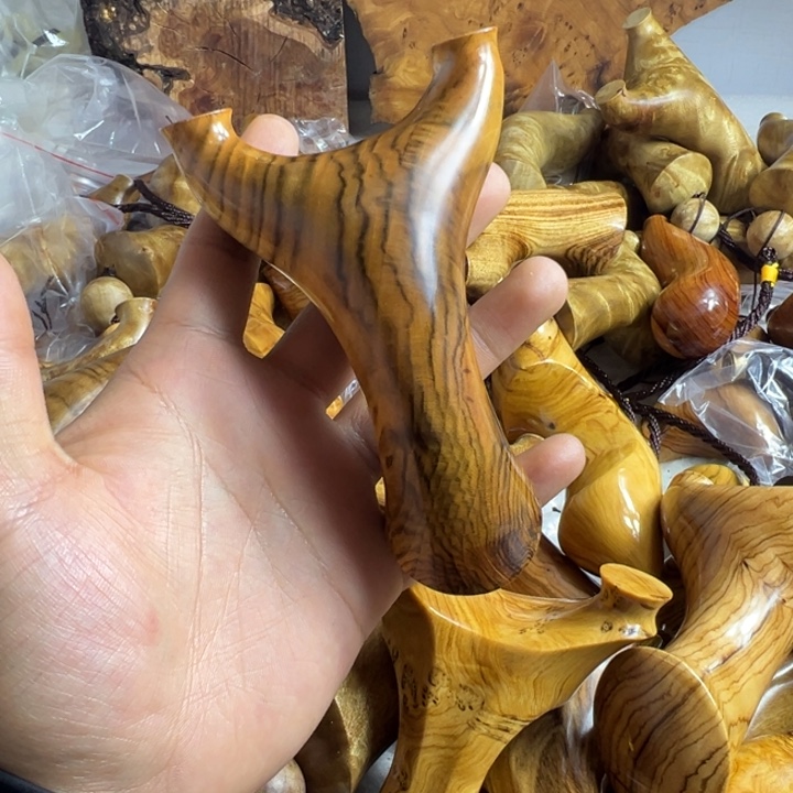 用***9木黄花梨夜飞虎8018A4 