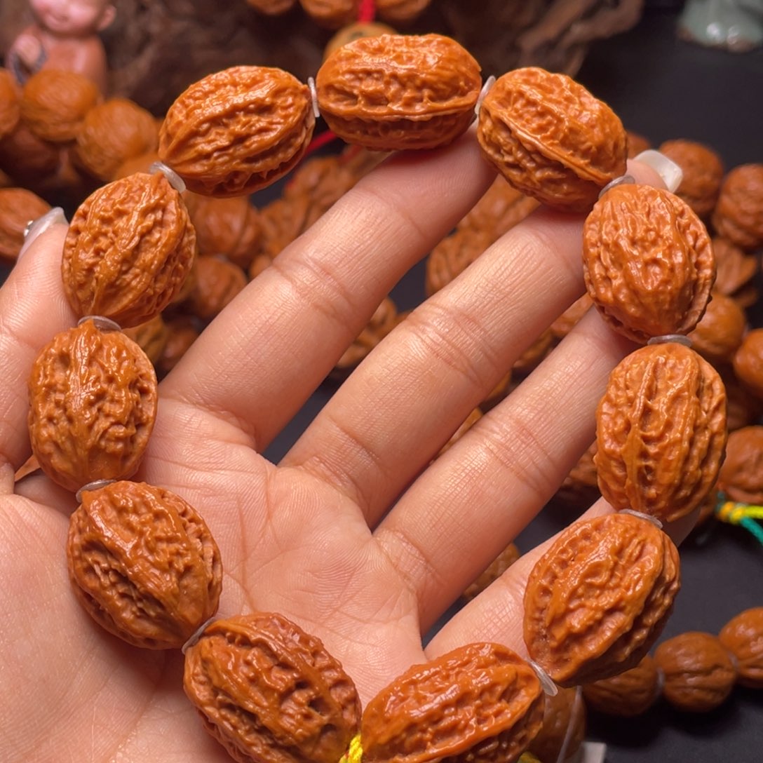 文玩核桃吊坠大枣