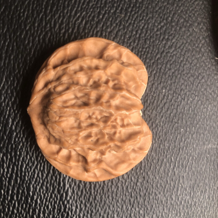 文玩核桃桃心扁压扁核桃小尺寸吊坠核桃