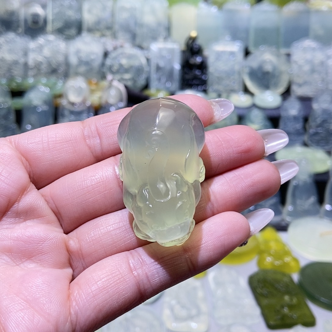 岫玉吊坠未镶嵌吊坠