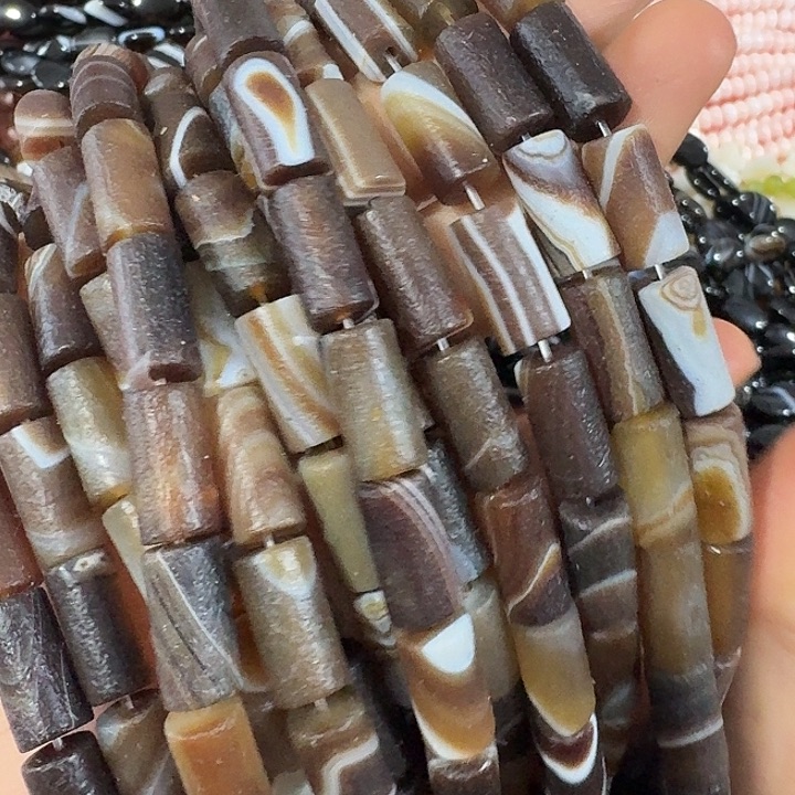 玛瑙/玉髓合金珠宝半成品一条咖色蚕丝老玛瑙桶珠