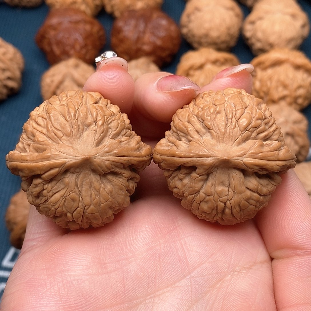 文玩核桃吊坠圆梦39.5