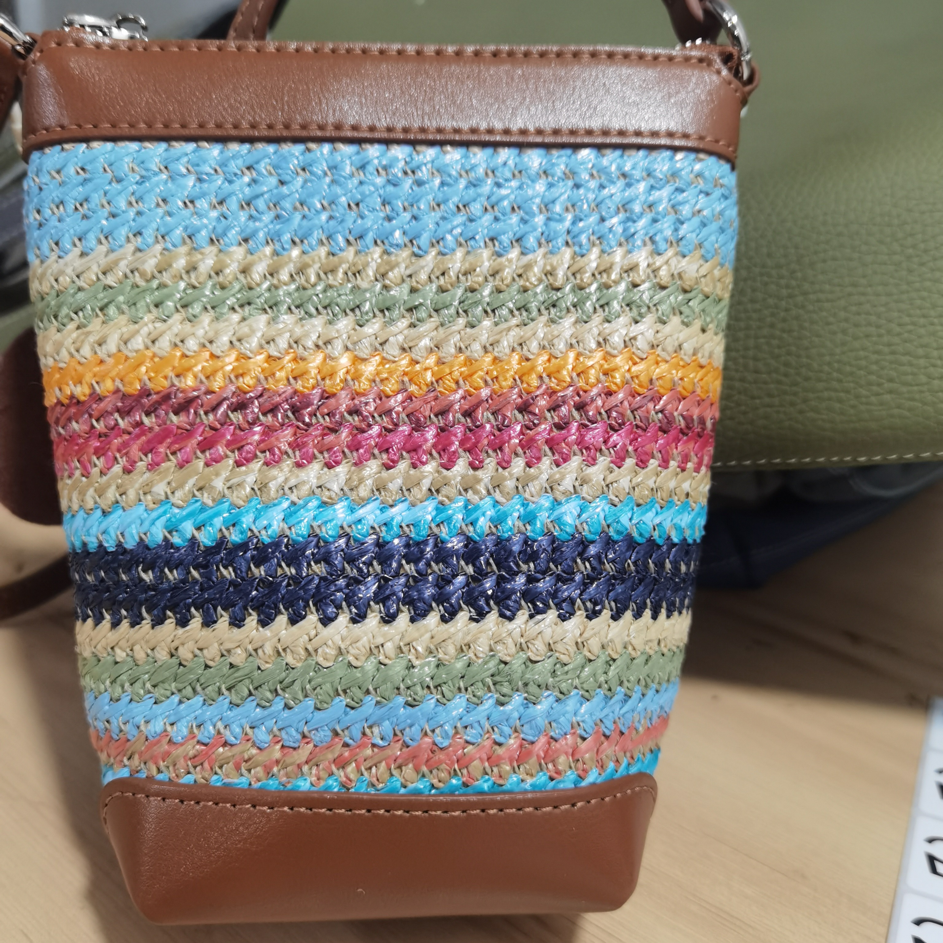 锁扣单根法式手工纯色轻奢单肩包洋气百搭时尚简约拼接小包包