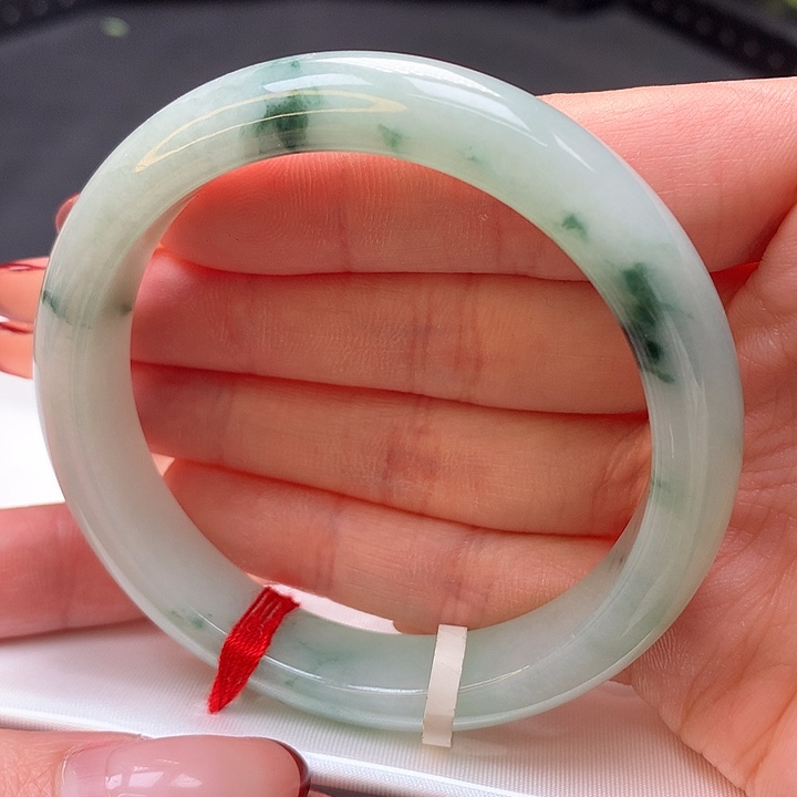 翡翠手镯未镶嵌55正圈