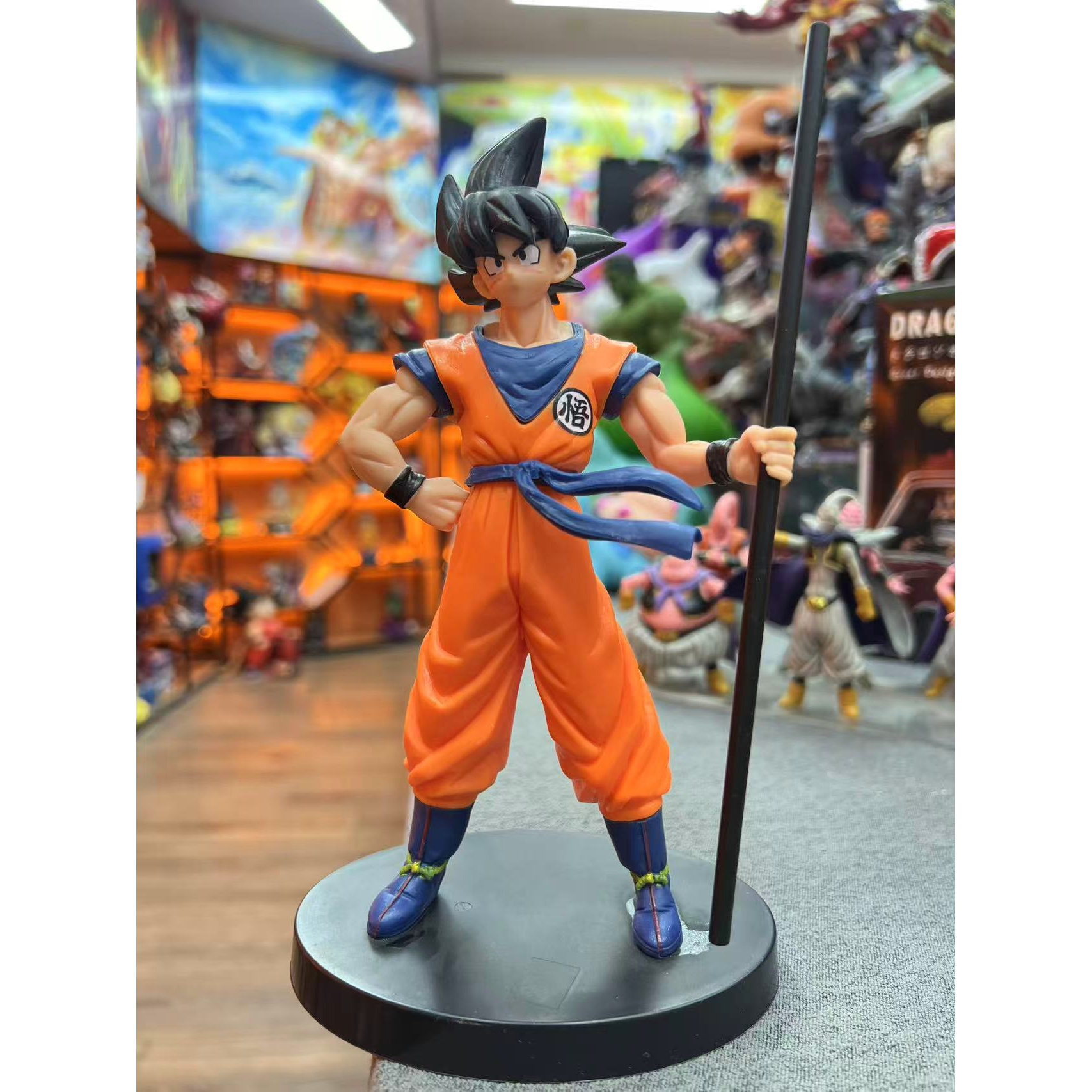 现货 七龙珠 约20cm高拿棍悟空手办含红棍与黑棍款式静态模玩摆