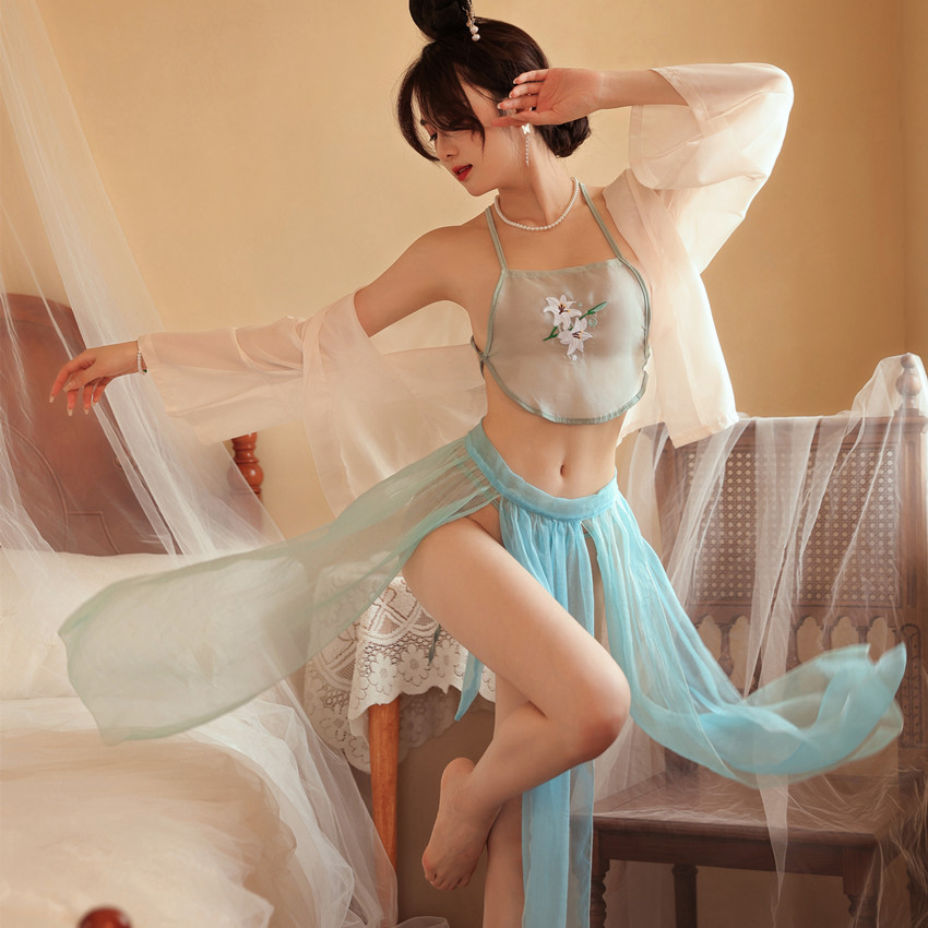 姸波小衣服国风汉服薄款