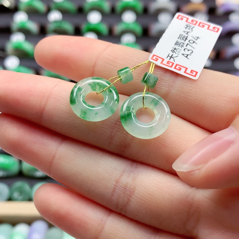 【闪购商品】翡翠戒指未镶嵌甜甜圈一对