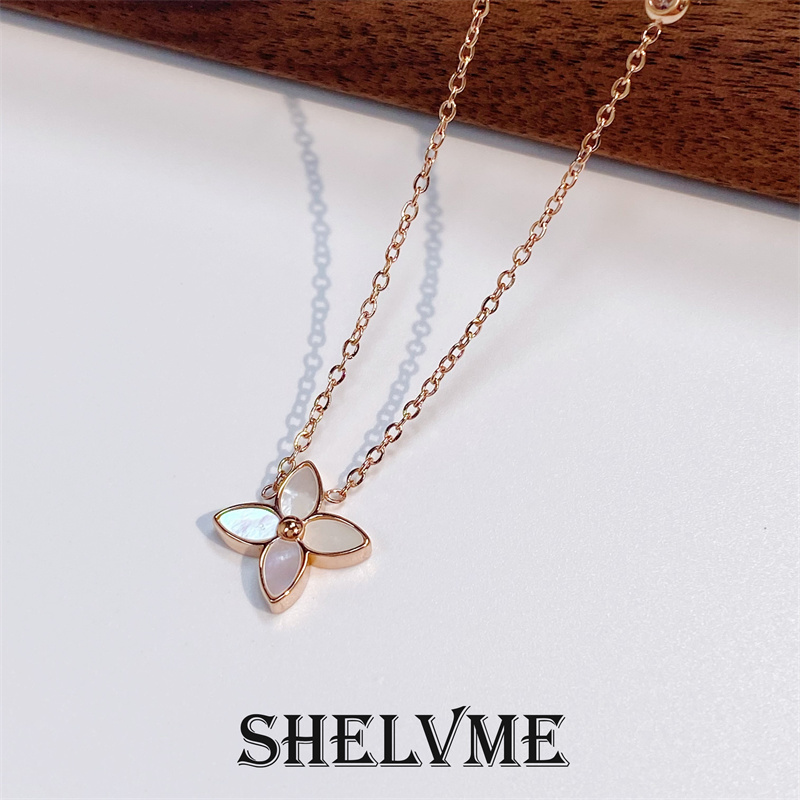 钛钢项链 甜美四叶花贝壳花项链时尚简约仙女礼物