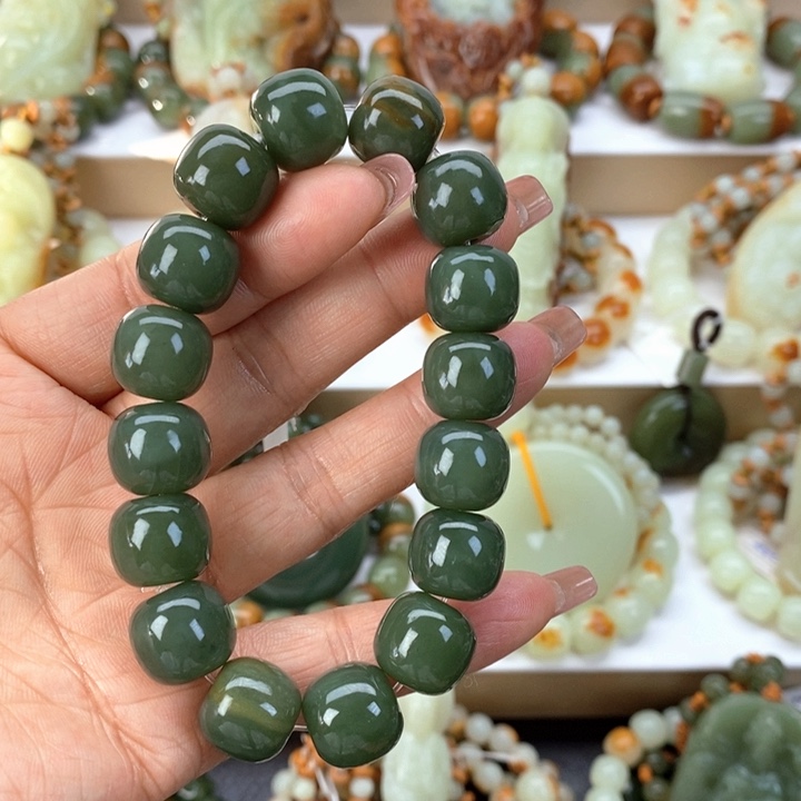 【闪购商品】透闪石质玉手串未镶嵌