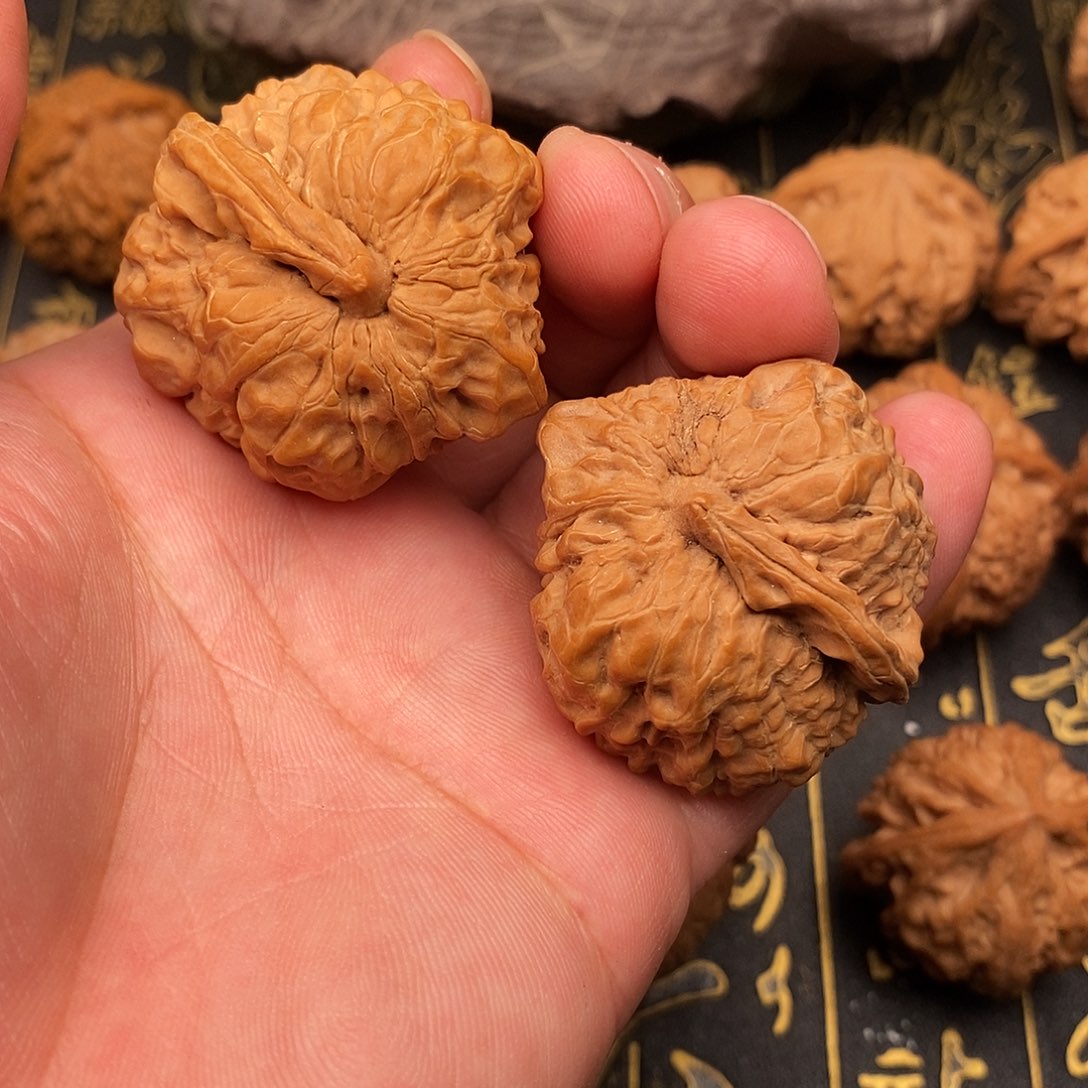 把件文玩核桃蛤蟆头一帆风顺