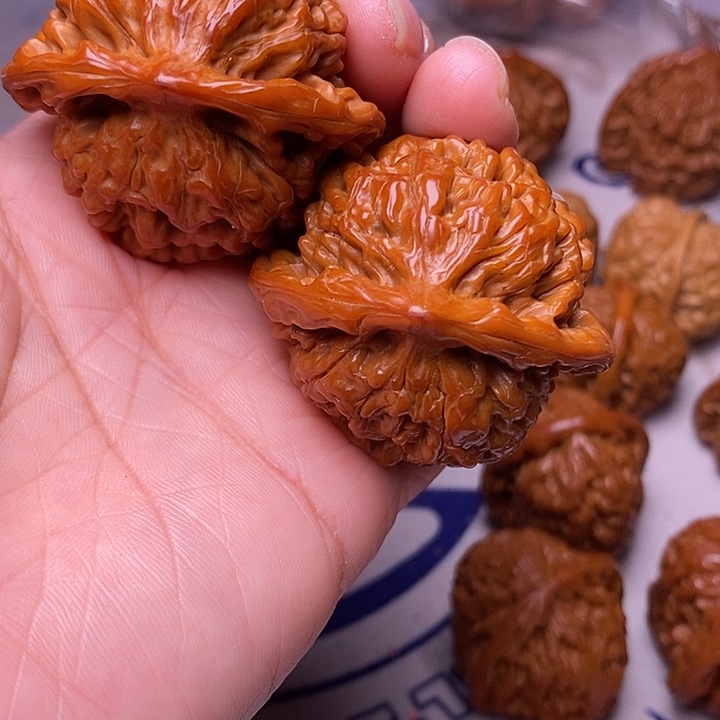 晴***天文玩核桃吊坠官帽