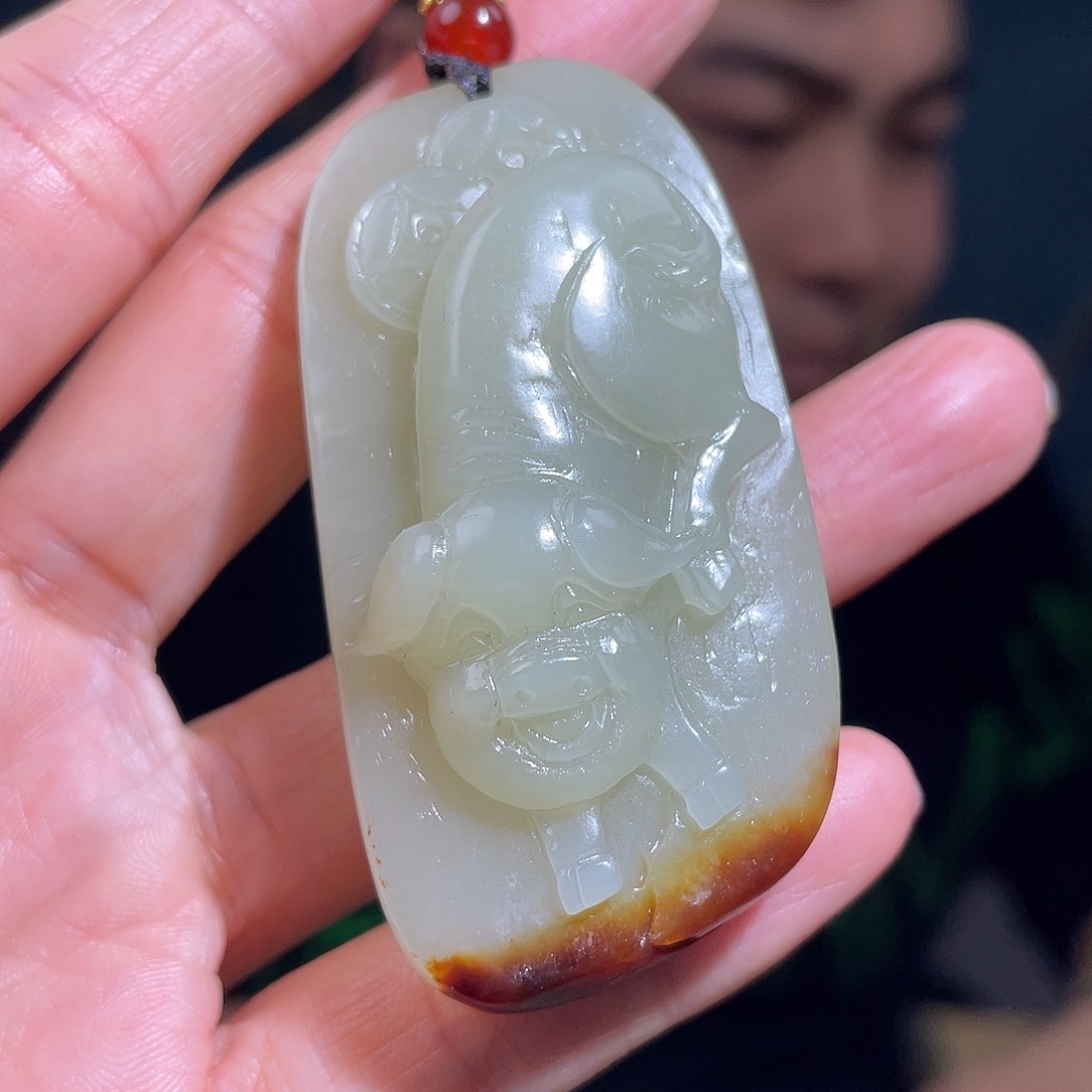 和田玉颈饰未镶嵌