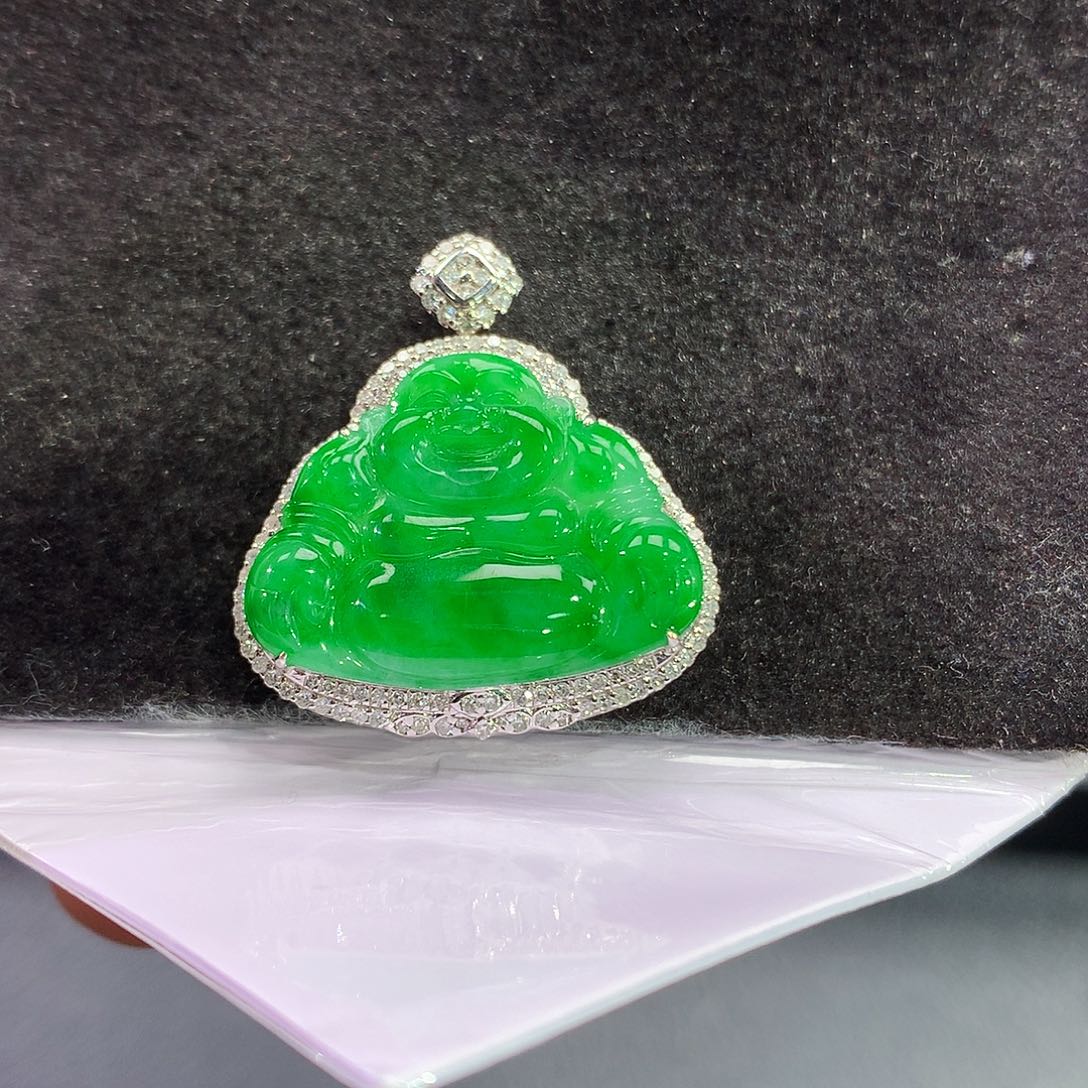 翡翠18K金镶嵌吊坠(赠链)