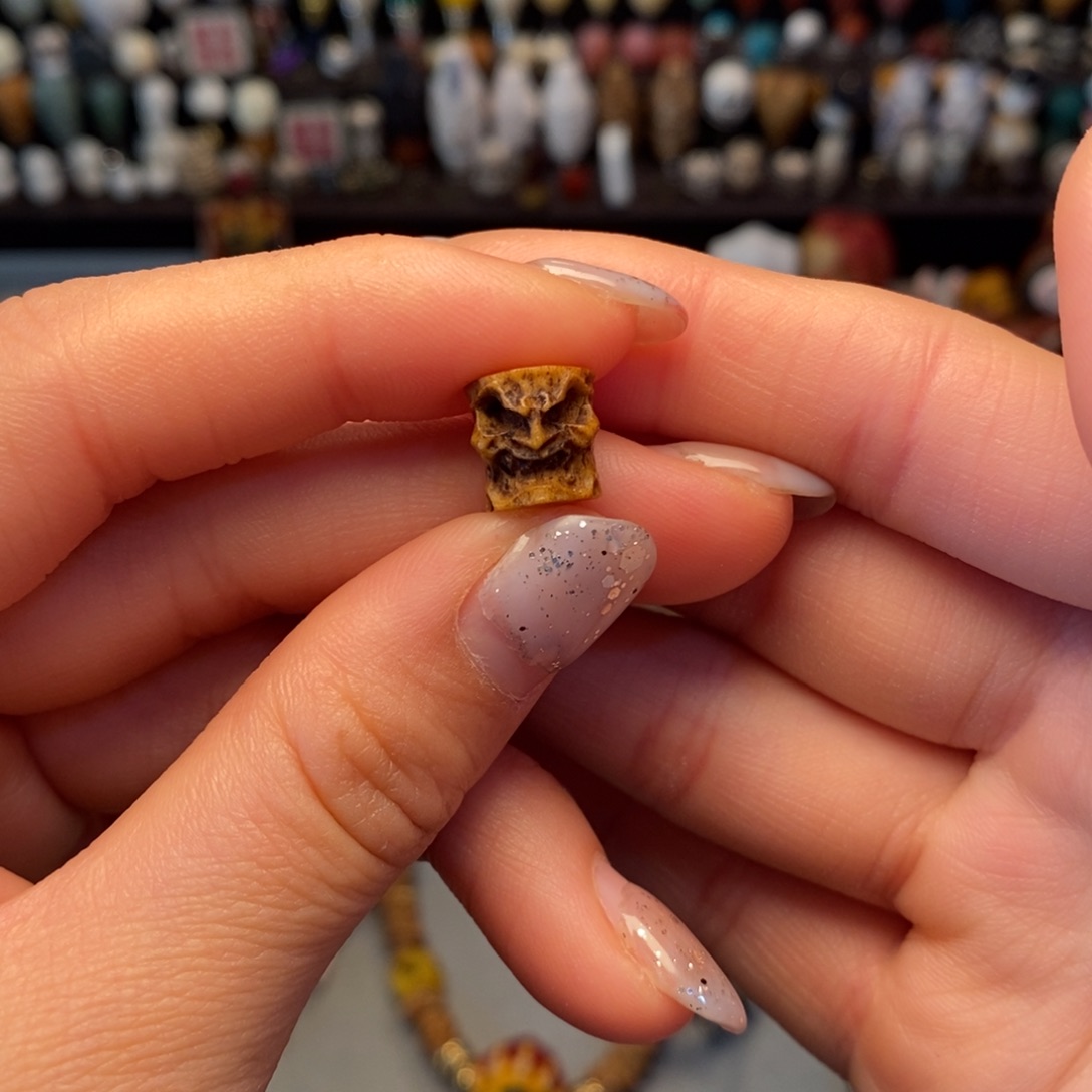 菩提籽类配饰树墩骷髅