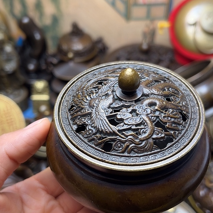 铜器摆件老王直播间