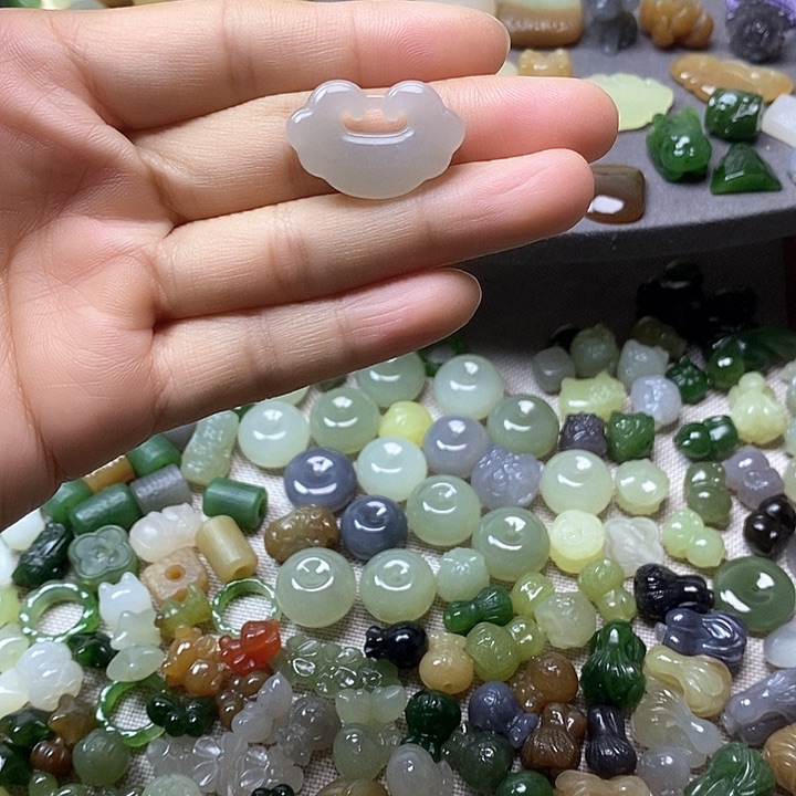 未镶嵌和田玉挂件锁