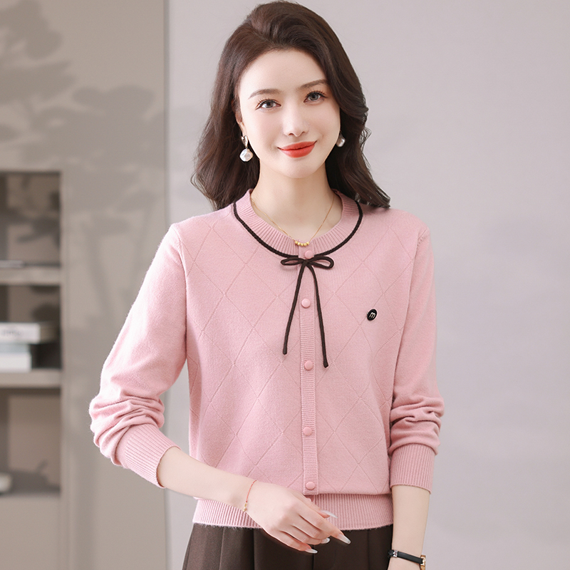 2025新款春款气质时尚洋气蝴蝶结圆领休闲舒适显年轻妈妈装8936