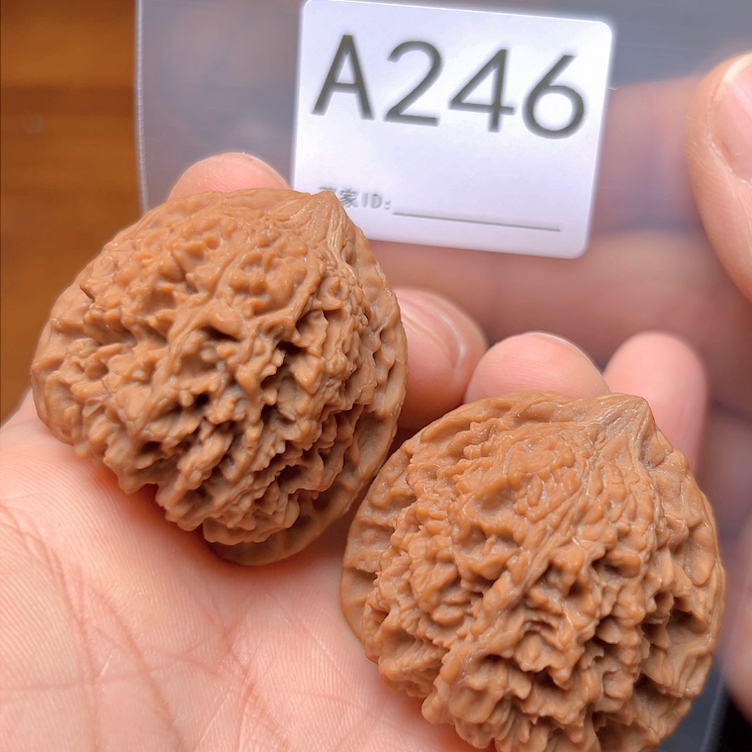 文玩核桃吊坠长**眠41满天星