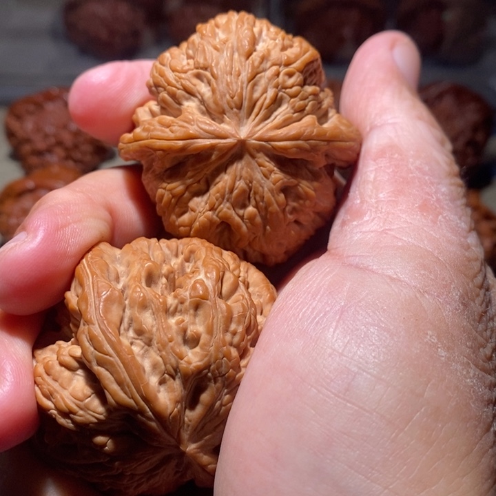 Z***K文玩核桃吊坠核桃