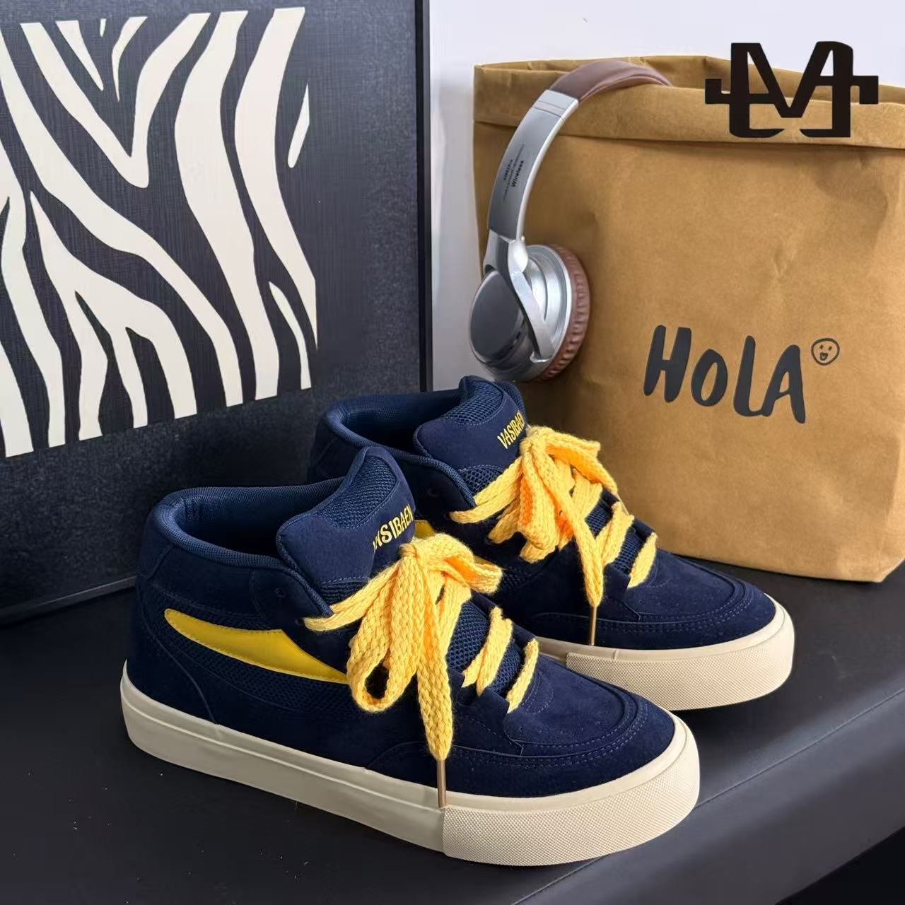 【原创设计】高帮帅气2026款秋季面包小众拼色板鞋厚底男鞋