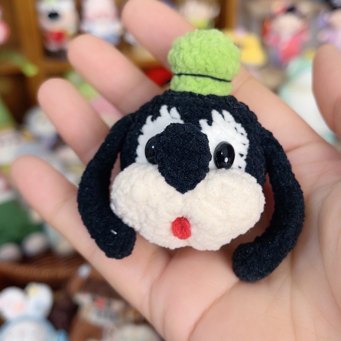 手工钩针编织高飞玩偶挂件