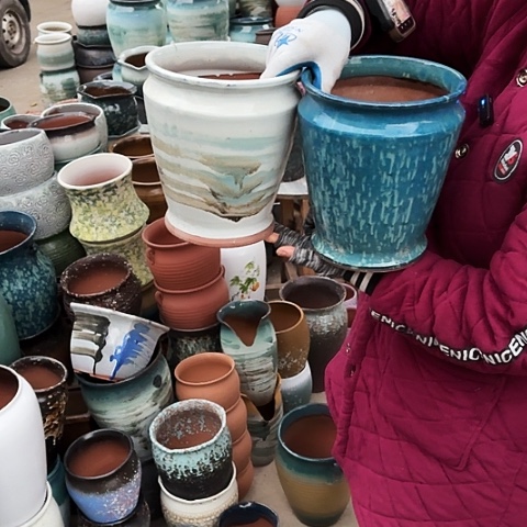 口18高23瑕疵盆子。