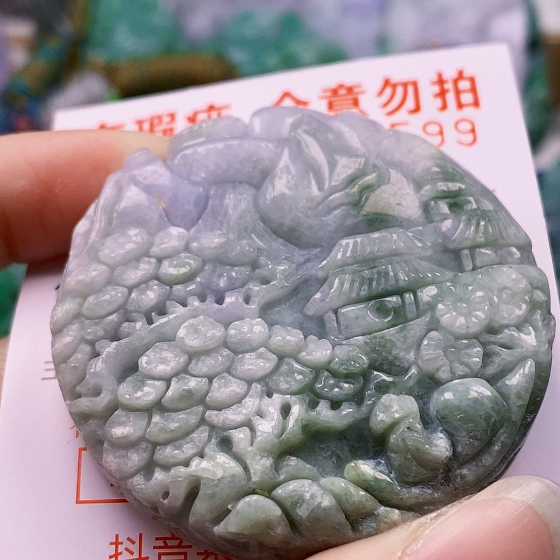 吊坠(不含链)未镶嵌翡翠