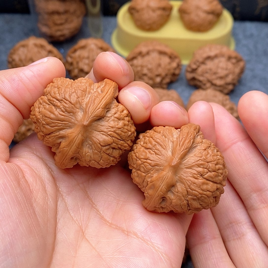 文玩核桃把件大*牙血麒麟37尺