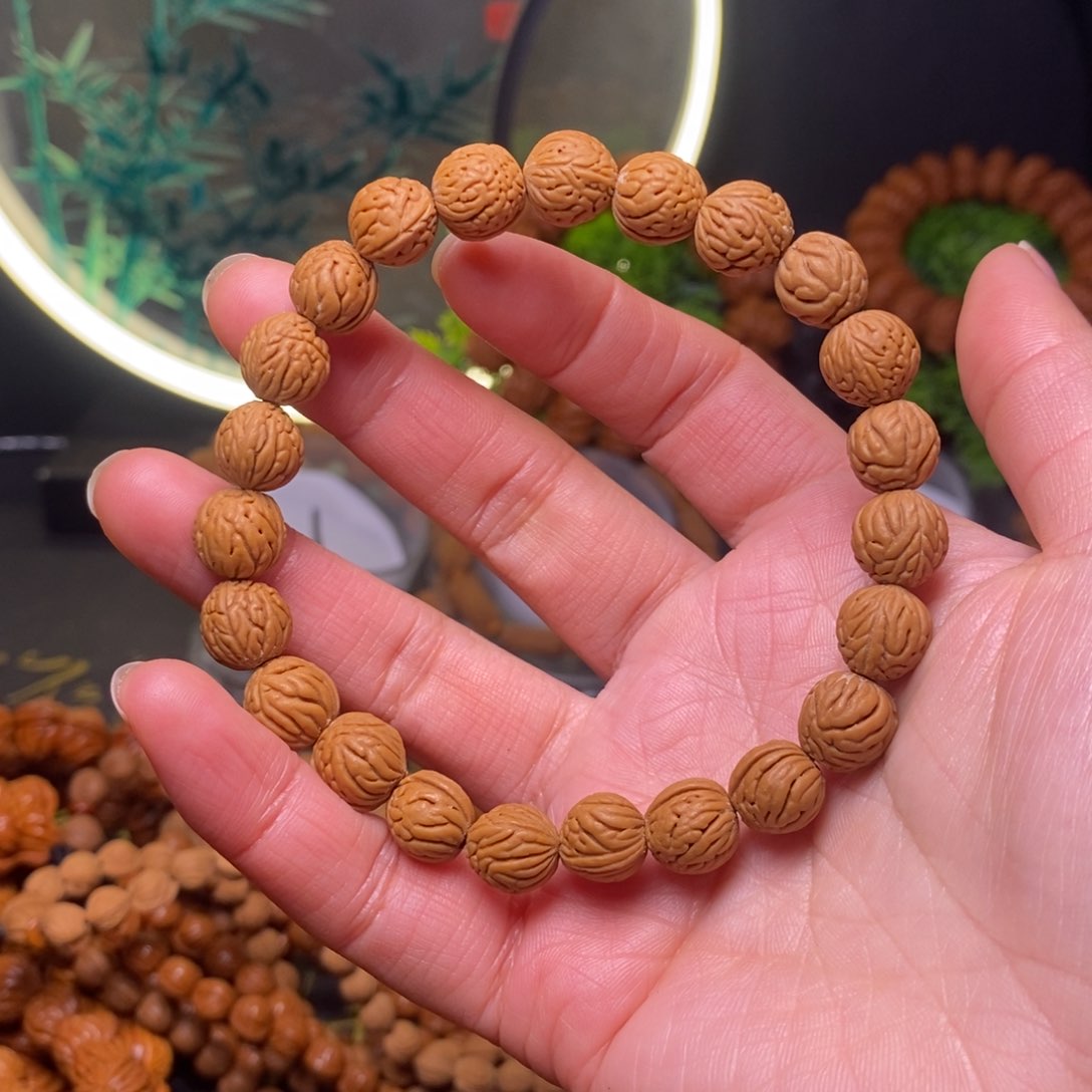 【闪购商品】手串桃核影*