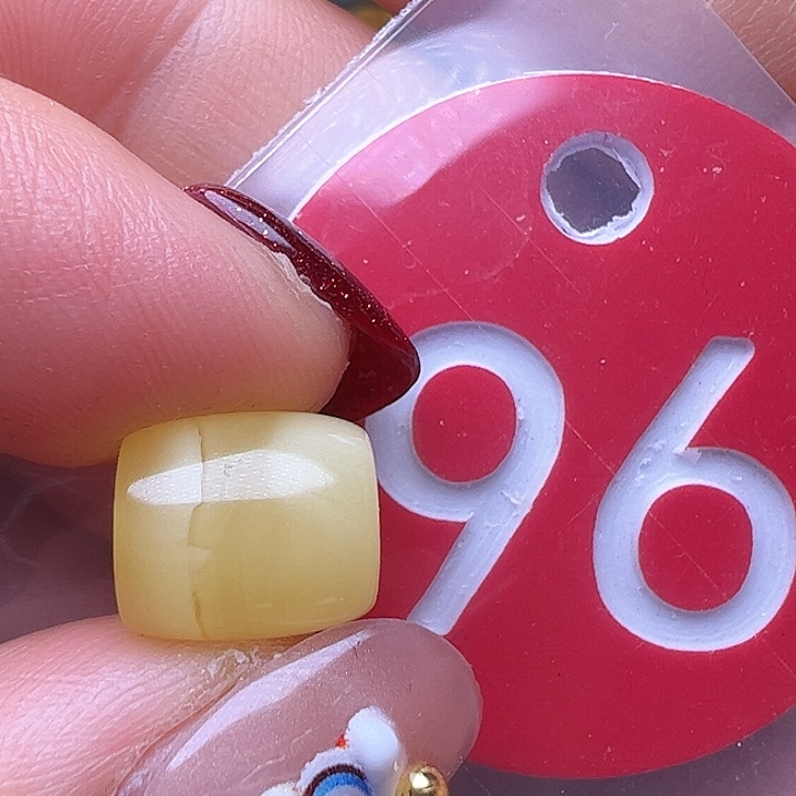 蜜蜡裸石未镶嵌9.2/10.2m m