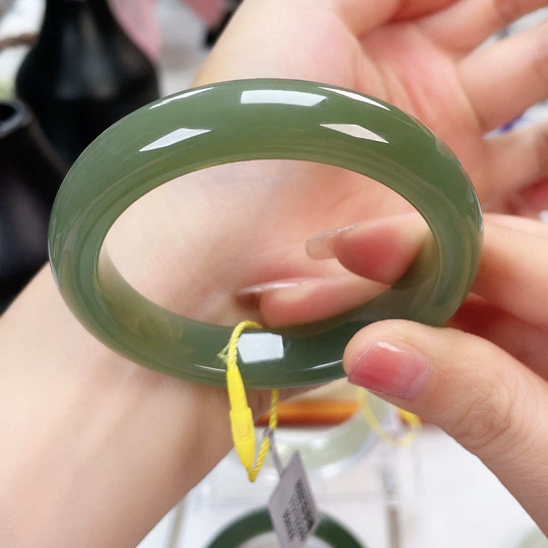 和田玉手镯54未镶嵌