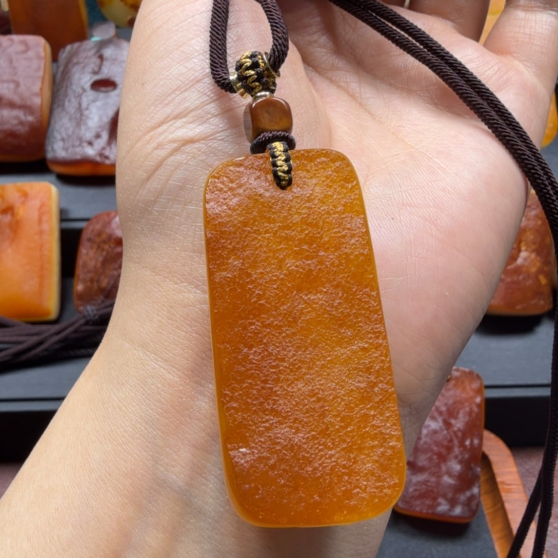 未镶嵌琥珀吊坠(赠链)