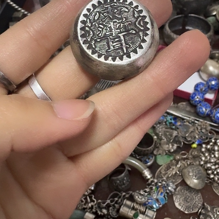 萌***萌足银玻璃足银铃铛一个