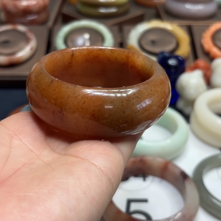 小***春石英岩玉合金颈饰