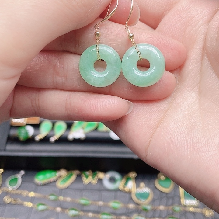 翡翠耳饰18K金镶嵌天然翡翠