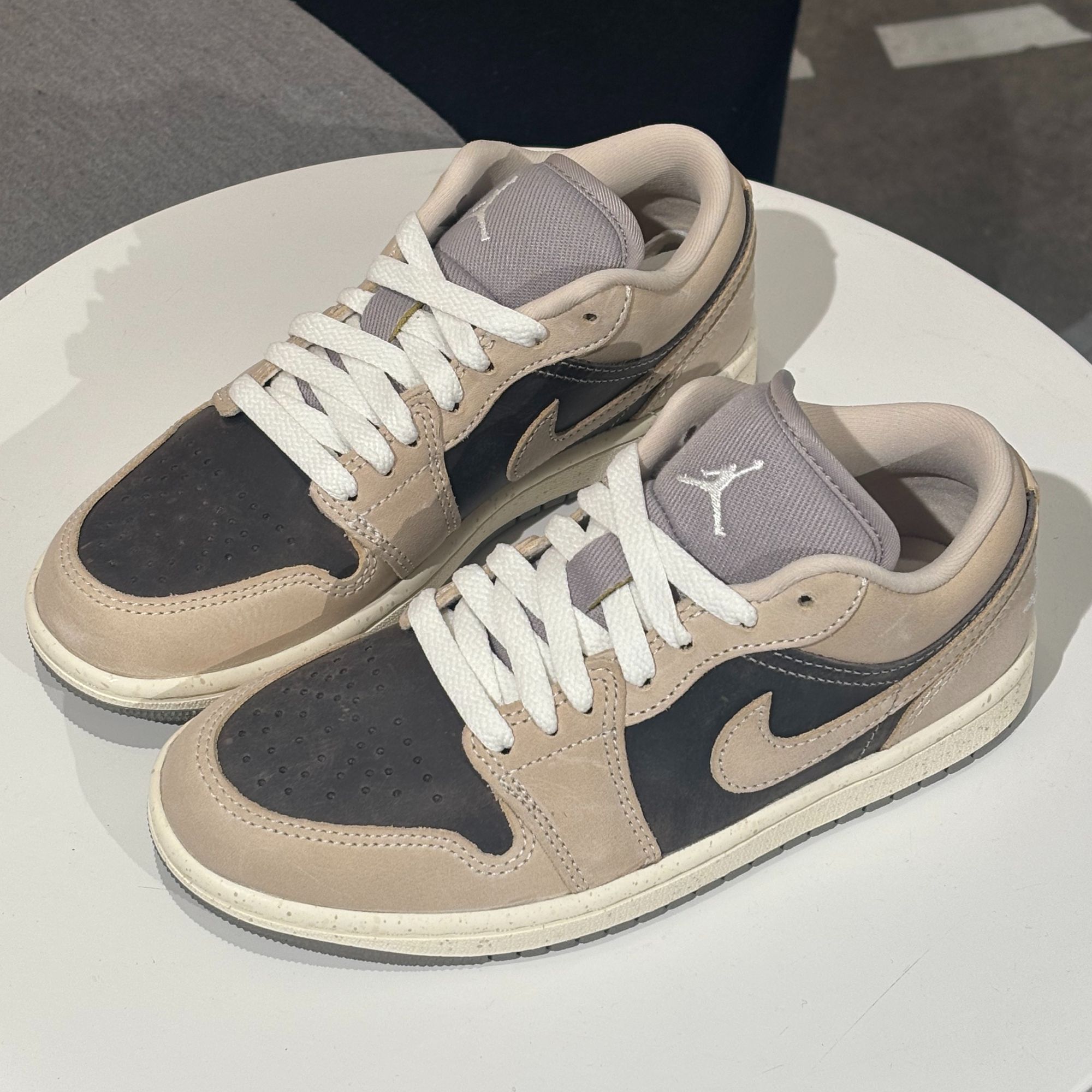 NIKE/耐克官方正品AJ1棕黑色男女款休闲百搭运动鞋IB7011-001