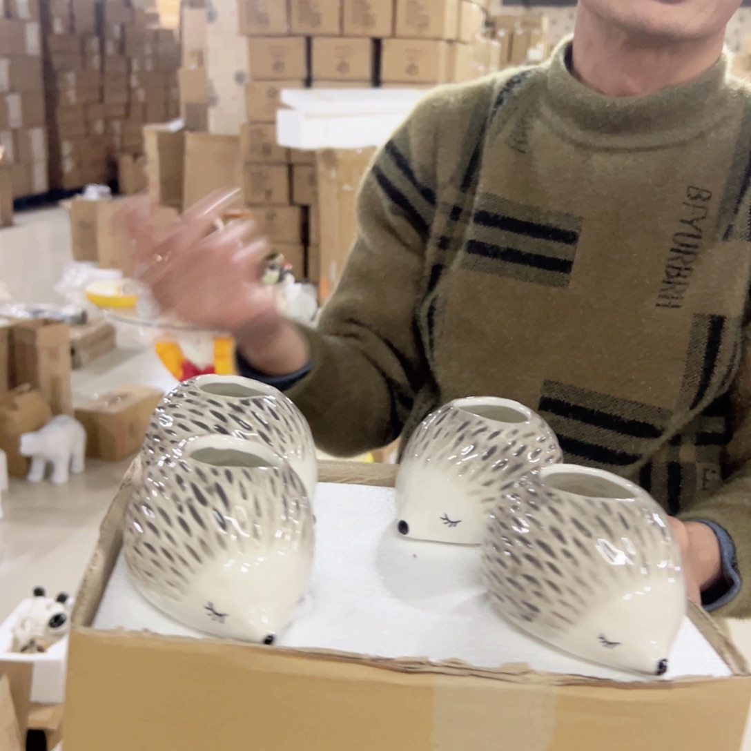 陶红陶红陶陶刺猬四个发