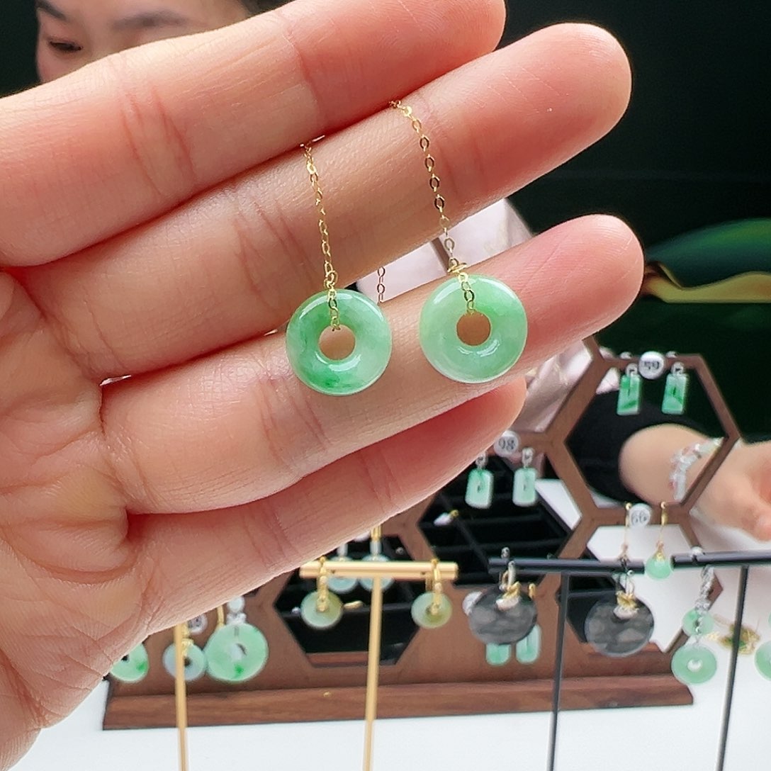 翡翠耳饰18K金镶嵌天然翡翠