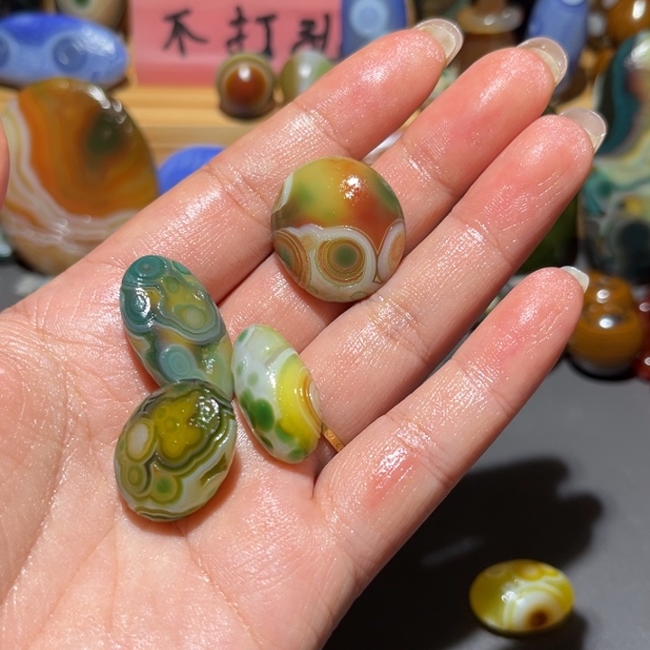 小***豆玛瑙/玉髓未镶嵌颈饰