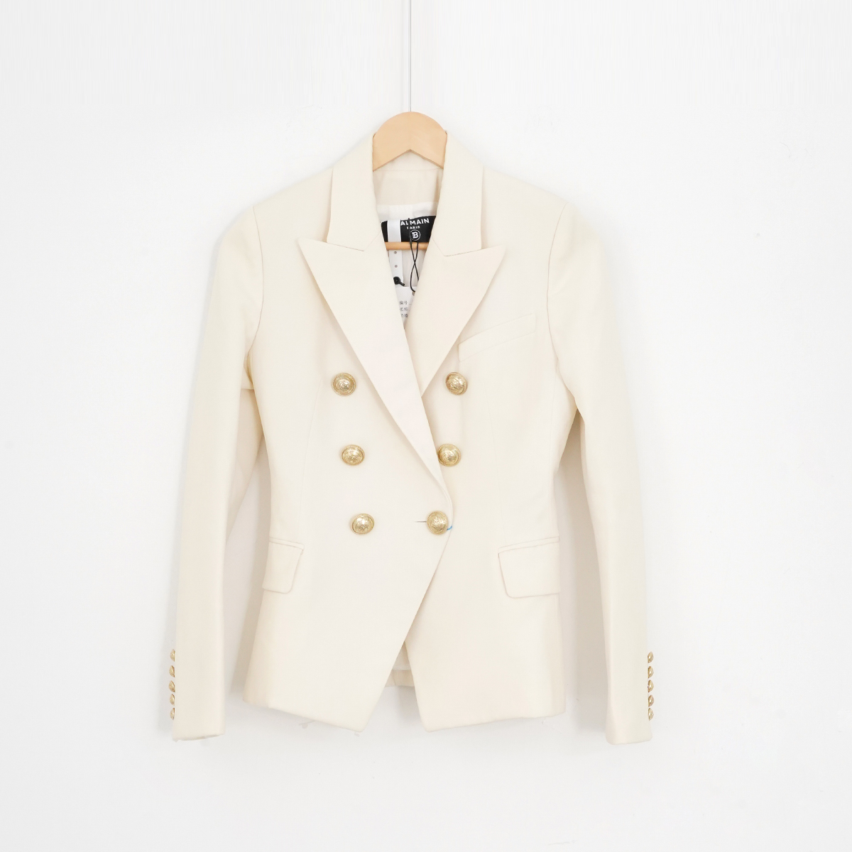99新 BALMAIN/巴尔曼 粘胶纤维/SC1142/外套/36码