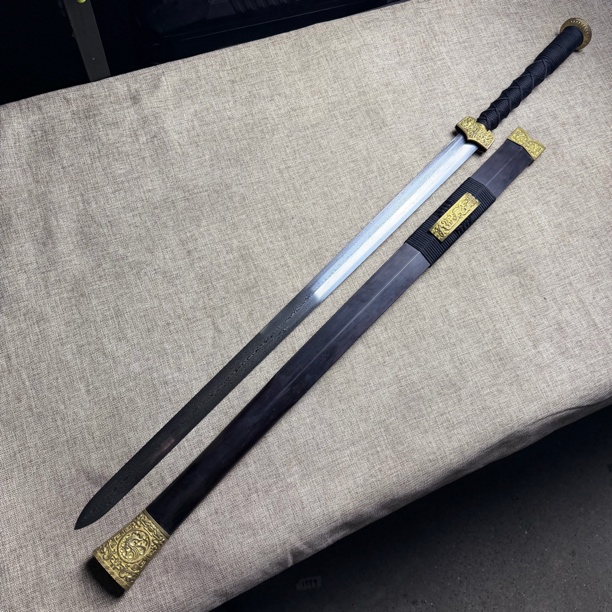 3430 龙泉昊天宝剑定胜汉剑黑檀木八面花纹钢铜装未开刃