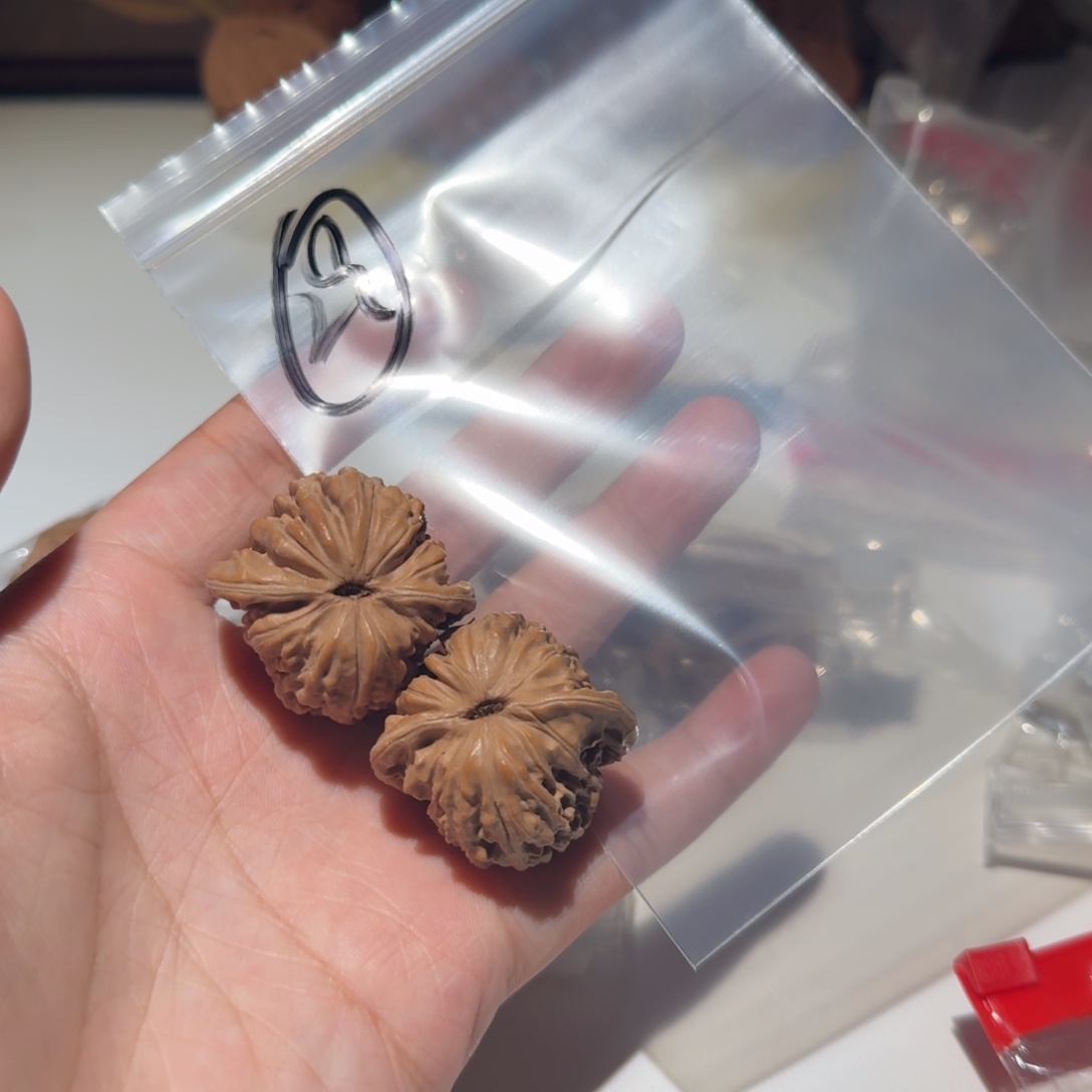 文玩核桃吊坠全品汗高