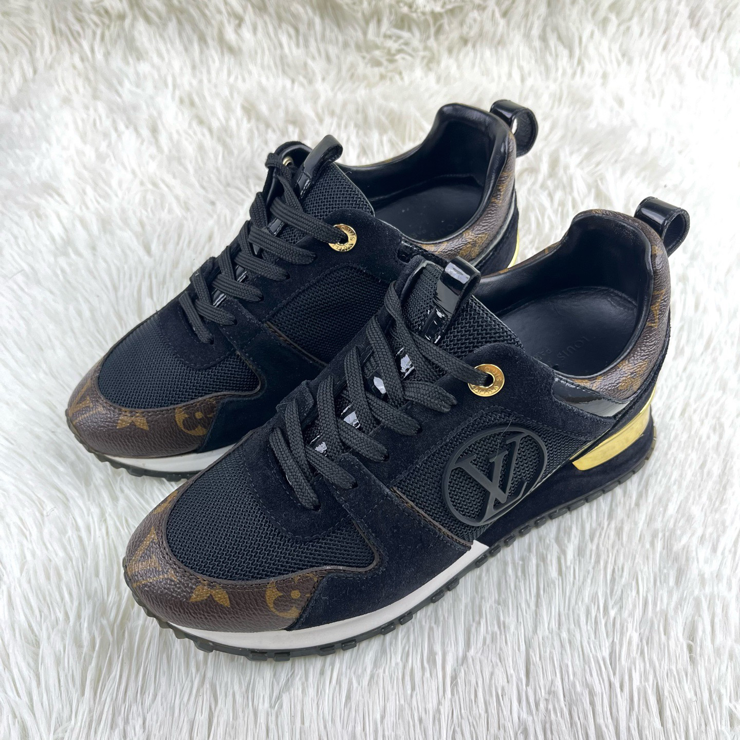 95新 LouisVuitton/路易威登 Run Away黑棕色老爹鞋 35码 咩
