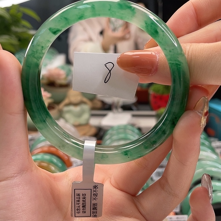 石英质玉手镯未镶嵌天然A货非洲翠手镯