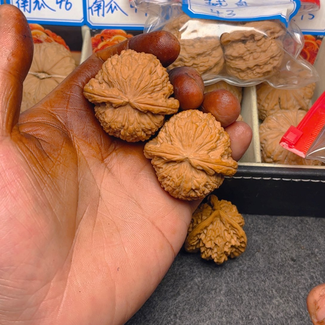 泽***）吊坠文玩核桃白狮子