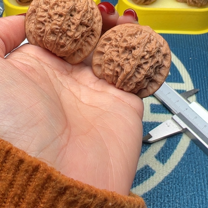 吊坠桃核文玩雪麒麟41